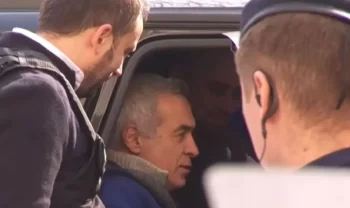 UPDATE. Călin Georgescu, dus la audieri la DIICOT, după perchezițiile la locuința sa din Mogoșoaia/Ce au găsit anchetatorii în mașina lui – VIDEO