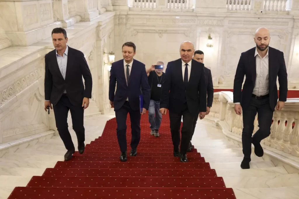 GUVERNUL BOLOJAN 2: scandalagii, tupeiști și combinatori