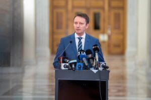 UPDATE. Siegfried Mureșan a depus la Parlament programul de guvernare și lista miniștrilor. Ce urmează – VIDEO