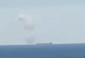 BREAKING NEWS. Două nave, lovite de drone în Marea Neagră, în largul Bulgariei. Una dintre ele s-a scufundat/Ședință de urgență la Sofia