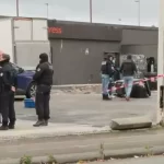 Atac armat în Franța: un mort și mai mulți răniți, în apropiere de Paris. Un bărbat ar fi deschis focul dintr-o mașină