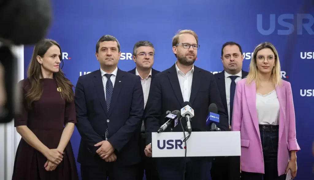 dominic-fritz-buzoianu-miruta-toiu-darau Ultima zbatere a USR: clanul #Rezist vrea să controleze SRI și SIE!