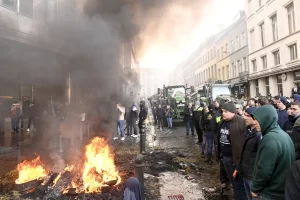 Bătălie cruntă pentru banii agriculturii din UE. Se anunță proteste masive în sector