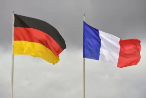 „Deutschland über alles” („Germania mai presus de toate”)