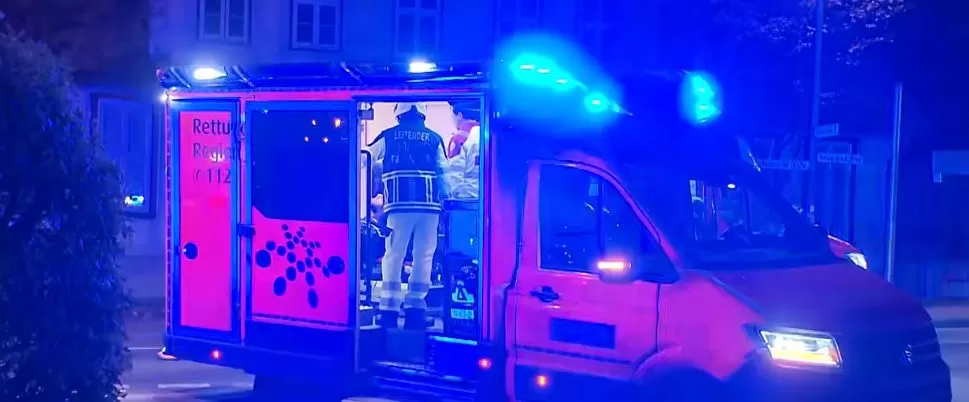 incid germ O mașină a intrat într-un grup de oameni, în Germania: mai mulți răniți. Poliția a deschis focul asupra vehiculului