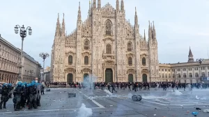 Ce vor protestatarii din Italia: ”Să facem ca în Franța!”