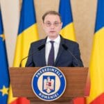 Luca Niculescu începe negocierile pentru Guvern. Vrea un cabinet hibrid politic-tehnocraţi