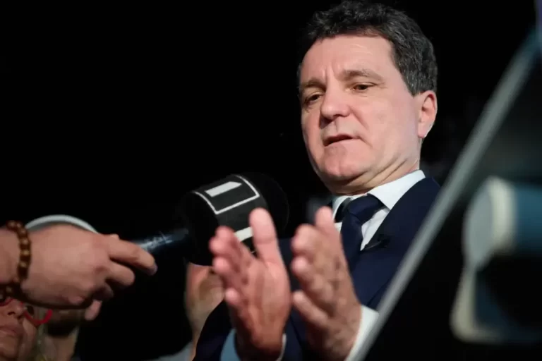 Cum au pierdut controlul „Serviciile” și cine regizează „Cătușiada”