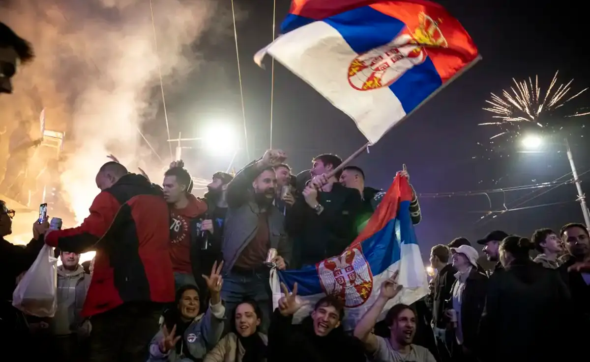 Pionul lui Putin a căzut în Serbia, dar UE trebuie să rămână vigilentă. Paralela cu alegerile din Ungaria