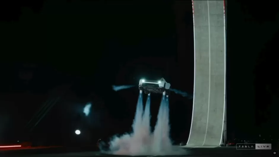 Musk a prezentat noul Tesla Roadster. Imagini spectaculoase cu mașina care poate „zbura”